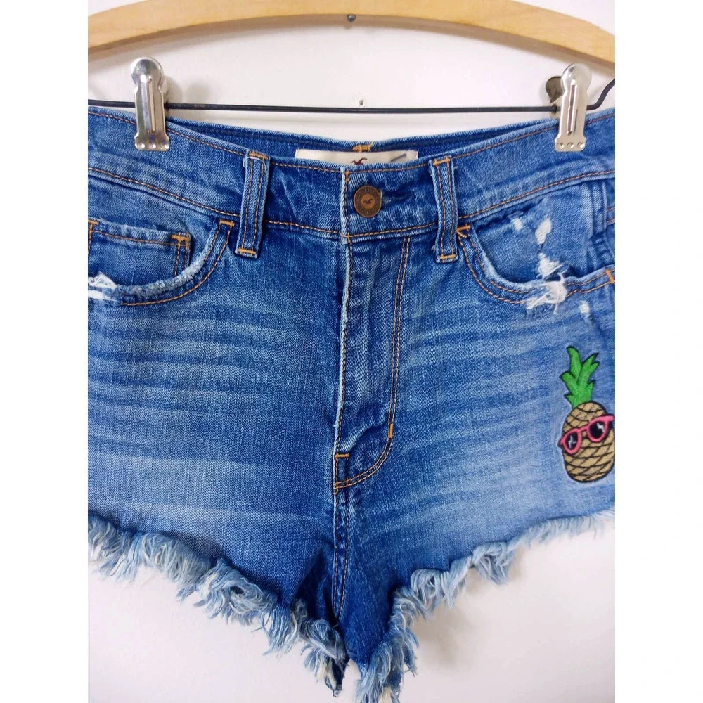 Hollister Women 0 Destroyed Cutoff High Rise Short - Picture 5 of 7